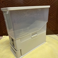 ニトリ　洗えて清潔 計量米びつ(12KG)の画像