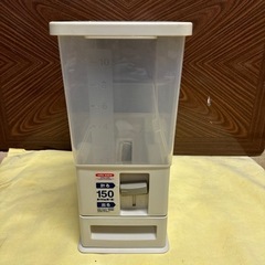 ニトリ　洗えて清潔 計量米びつ(12KG)