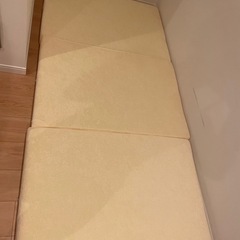 マットレス シングル 三つ折り 厚み10cmの画像
