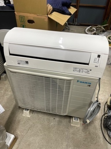 ダイキン　エアコン　18畳用　22年製