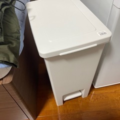 中型ゴミ箱