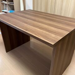 パソコンデスク3台お譲りします。