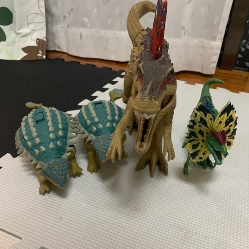 恐竜　スピノサウルス　ディラフォサウルス　アンキロサウルス