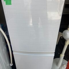 ☆中古￥14,800！SHARP　137㍑2ドア冷蔵庫　家電　2019年製　SJ-D14E-W型　幅48㎝ｘ奥行59㎝ｘ高さ113㎝　【BG173】