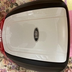 GIVIリアボックス
の画像