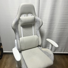 リクライニングデスクチェアの画像