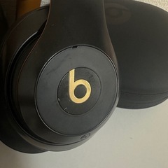 Beats ヘッドホンの画像