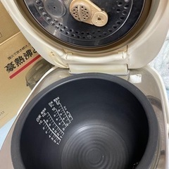 炊飯器(一升) 　TOSHIBAの画像