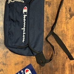 【新品、タグ付き】Champion ボディバッグ