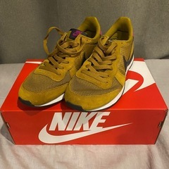 NIKE インターナショナリスト