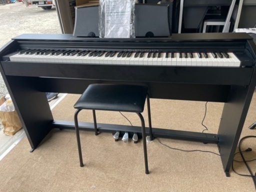 中古美品CasioカシオPX-770BK ブラックウッド調 Privia 88鍵盤 電子ピアノ2019年製