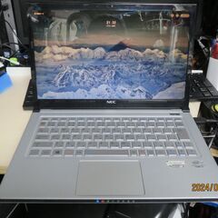 【大幅値引】【PC-LZ750MSS】ノートパソコン　NEC Ulutrabook CPU＝CORE i７ 2.00GHz SSD＝120ＧＢ　Ｗin 10 Home 64bit　小型軽量　立ち上がりは爆速約１５秒ですの画像
