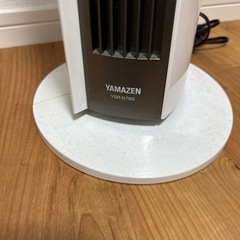 タワー型扇風機の画像