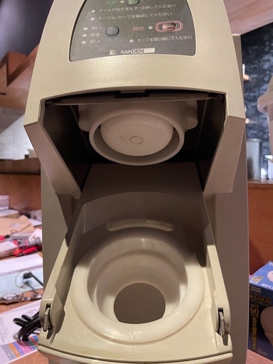 ワンショットアイスクリームマシーン｜万能・日用品でも使える レビュー高評価 最短配送 ワンショットアイスクリームマシーンメーカー:サンデン店舗で使用していましたが業