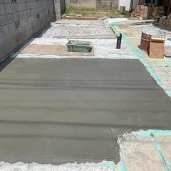 8/22不動産投資的　DIY 土間コン作業　8/22 08:00...