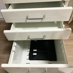 収納ラック（キャスター付）の画像
