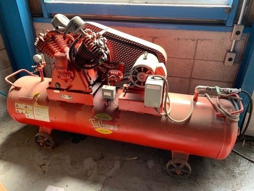 コンプレッサー