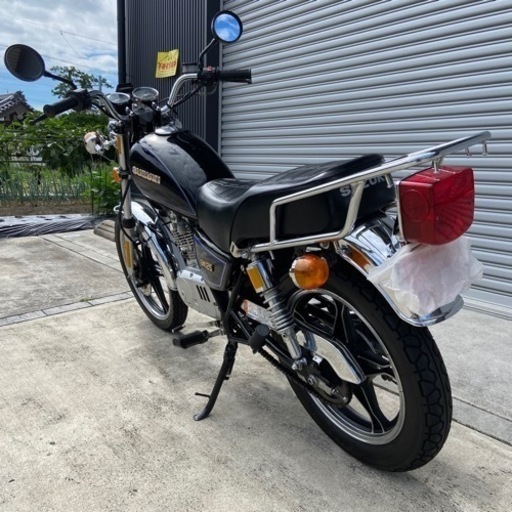 SUZUKI スズキ　GN125H