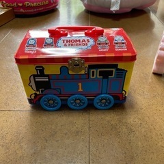 　トーマス入れ物&大工なりきりセット