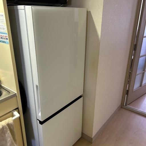 Hisense冷蔵庫257L(使用期間4ヶ月美品)