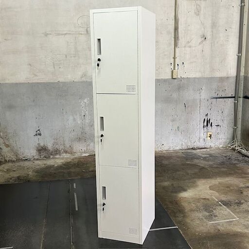 国産 スリムロッカー 3人用 1列3段 　シリンダー錠付き＜未使用品＞