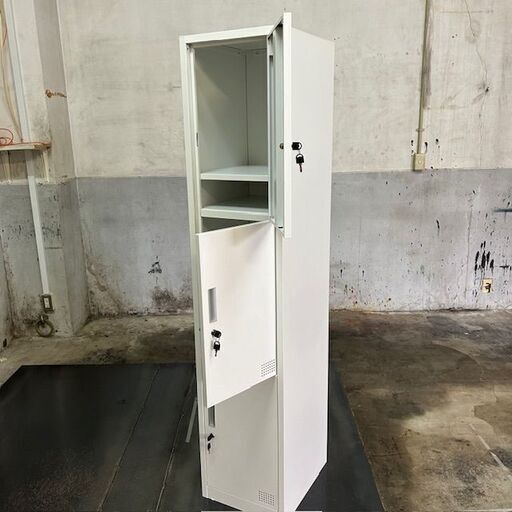 国産 スリムロッカー 3人用 1列3段 　シリンダー錠付き＜未使用品＞