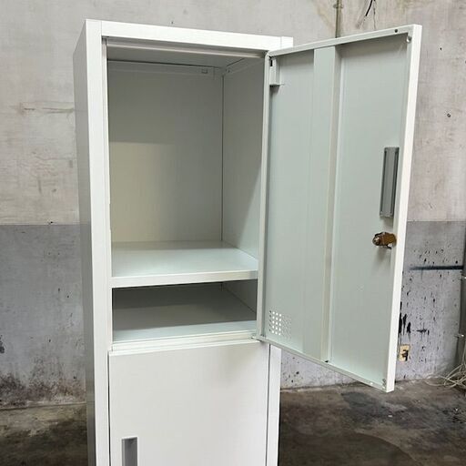国産 スリムロッカー 3人用 1列3段 　シリンダー錠付き＜未使用品＞