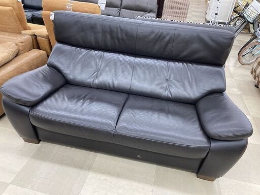 2人掛けソファー　karimoku 総革　ブラック