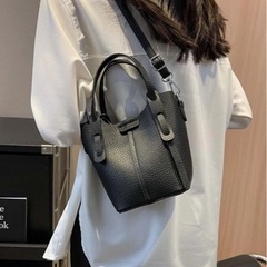 ジェルネイルまとめ売り　バック2つの画像