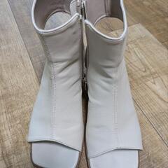 【BEAMS サンダル】ブーツサンダル(ホワイト）美品