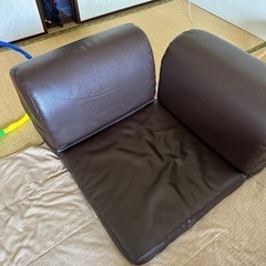 合皮ソファ　ローソファ　ブラウン　ソファベッドの画像