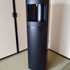 ウォーターサーバー　カフェ機能付きモデル