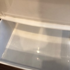 四段チェスト　プラスチック、天板木材の画像