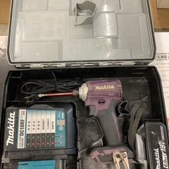 マキタインパクト　TD171D  18V バッテリー充電器セット...