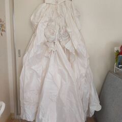 ウエディングドレスの画像