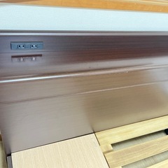 ベッドフレーム　セミダブルベッドの画像