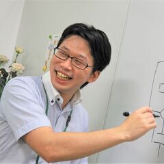 【サーバ設計・導入・維持運用など】インフラエンジニア／年間休日1...