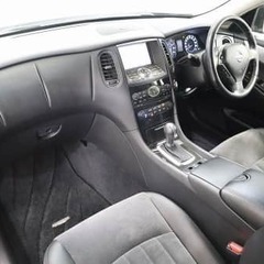 風格ある佇まいに誰もが視線を奪われる