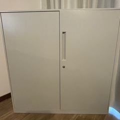 （お譲りが決定しました）スチールキャビネット　 