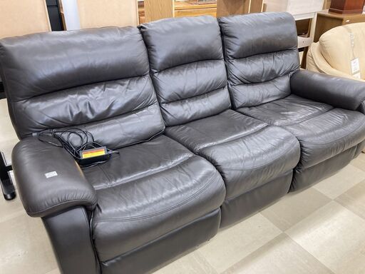 電動リクライニングソファー　ニトリ　ブラック