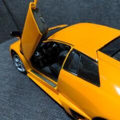 ランボルギーニ　SCALE 1/18 ムルシエラゴ　オレンジの画像