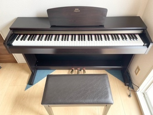 電子ピアノ　YAMAHA アリウス