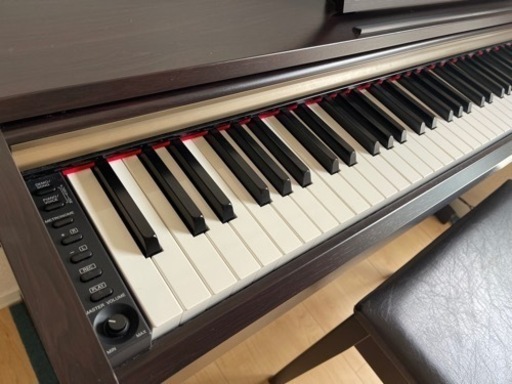 電子ピアノ　YAMAHA アリウス