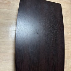テーブル