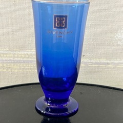 ジバンシーの一口ビアグラスの画像