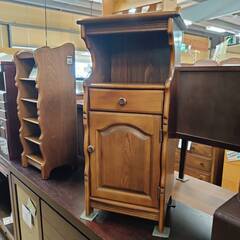 【愛品倶楽部柏店】karimoku 電話台 コロニアル風