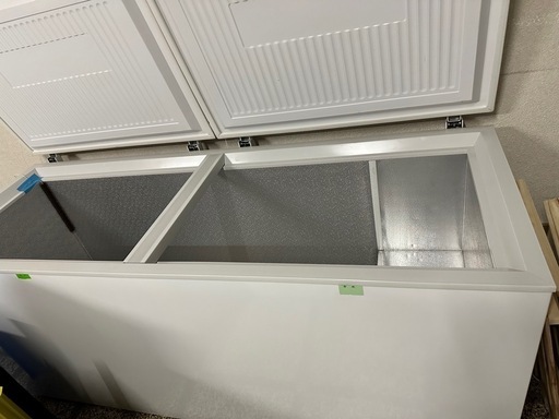 レマコム大型冷凍庫、