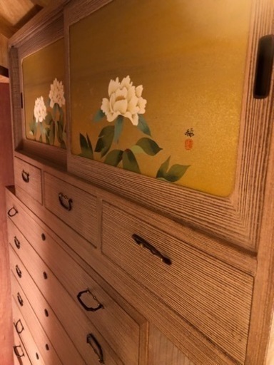 府中の職人手作りの桐タンス