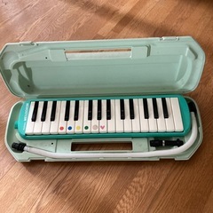 鍵盤ハーモニカ　中古