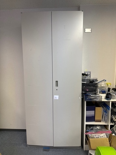 【30日までのお引取り】鍵付きロッカー 美品 W90 x H220 x D45 No.2